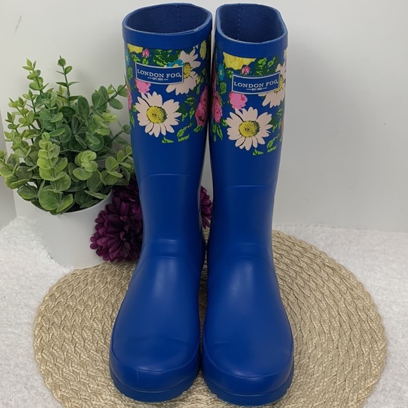London Fog blue w/floral pattern rubber rain boots, see photos for approx size - Picture 2 of 15